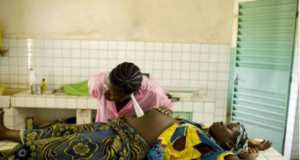 Togo, CHR Lomé commune : Des soins refusés à une femme enceinte, par une accoucheuse !