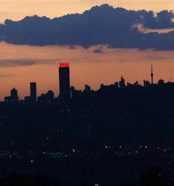 Business Africa : Croissance en berne. Pannes électriques récurrentes. Commerçants à la peine…