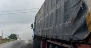 « Dirty Diesel », le tueur silencieux : De carburants toxiques, déversés en Afrique par des traders suisses peu scrupuleux.