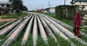 Nigeria : Un incendie cause la fermeture des vannes d’un important oléoduc de Shell dans le Delta