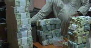 Nigeria : Près de 9 millions de dollars en liquide saisis chez Andrew Yakubu, un ex-DG de la compagnie nationale pétrolière ( NNPC )