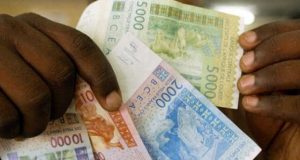 De quoi la crise autour du Franc CFA est-elle le nom ?