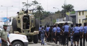 Nigeria : L’armée « en guerre » contre les raffineries illégales