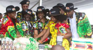 Zimbabwe : Menacé par La sud-africaine Eskom de coupures d’électricité, à cause d’impayées de 9 millions de dollars.