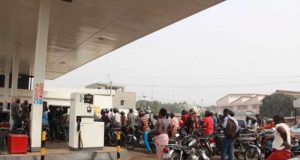 Togo, Récente pénurie du pétrole à la pompe : La vétusté des cuves de la STE et la rupture du frelaté indexéess