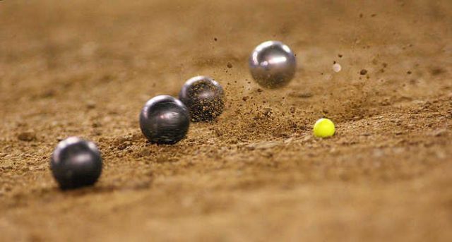 Combien Pèse Une Boule De Pétanque