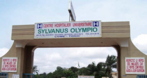 Togo, CHU Sylvanus Olympio : Un employé échappe à la mort à la suite de l’explosion d’un matériel médical Un paramédic a été blessé par l'explosition d'un autoclave au CHU Sylvanus Olympio - 27avril.com