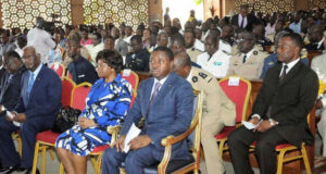 Togo, le régime Faure Gnassingbé, les lieux de culte et les libertés: A quand la fin de l’échappatoire Covid-19 ? faure et sa mere