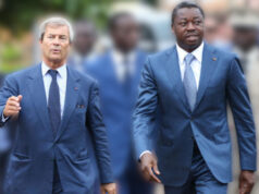 Corruption: L’ami du Dictateur Faure Gnassingbé, Vincent Bolloré Passera En Jugement à Paris en Décembre prochain Les Corrompus Vincent Bolloré (g) et Faure Gnassingbé | Photo : RoT