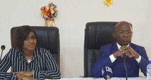 Réaction du pouvoir togolais à la suspension du Doing Business : Qui se sent morveux se mouche ! sandra johnson et stanislas baba