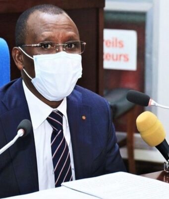 Togo : Là où les gens ont pris des mesures concrètes face à l’inflation, Sani Yaya fait de l’esprit