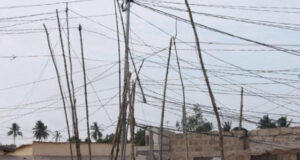 Fourniture du Courant Électrique au Togo: La CEET Grabataire…