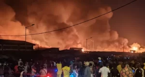 Togo / Incendie du marché d’Agoè Assiyéyé: L’incurie au sommet de l’État. incendie marche agoe assiyeye 11-12-2023
