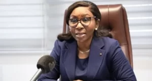 Baisse du prix du ciment et du carburant au Niger: Au Togo, le Gouvernement étrangle la population déjà misérable ministre du commerce Kayi Mivedor Sambiani