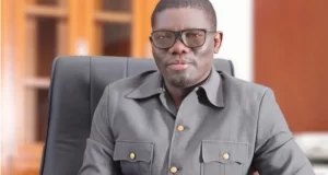 Togo / Santé: L’insoutenable délitement d’un secteur laissé dans le coma Tchin Darré, ministre de la Santé et de l’Hygiène Publique