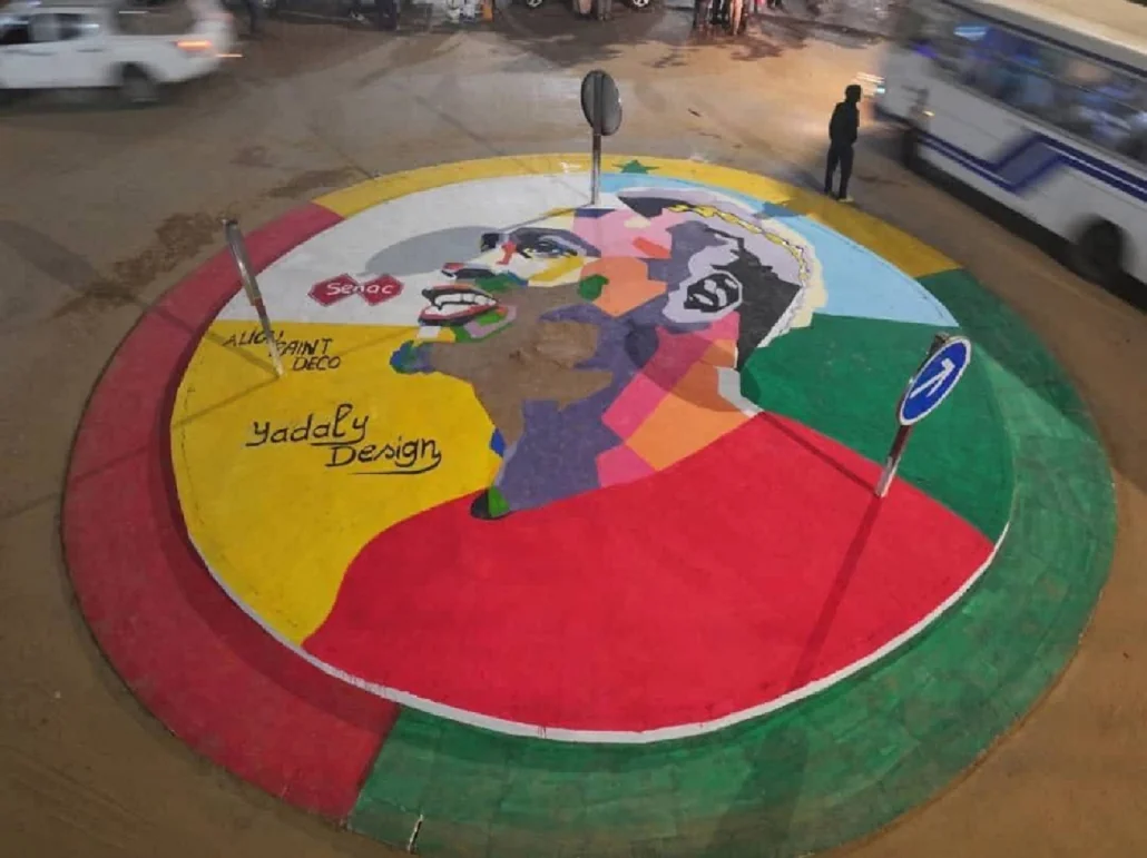 Le rond-point Sadio Mané, à Dakar, peint par Assane Mbaye | Photo: DR