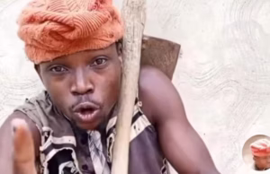 Âneries Togolaises: Les Bourreaux du comédien Tayo lui demande de « dire le nom de celui qui le pousse à faire ses vidéos… » Le comédien Togolais Gros Akpaou alias "Tayo" | Photo: DR