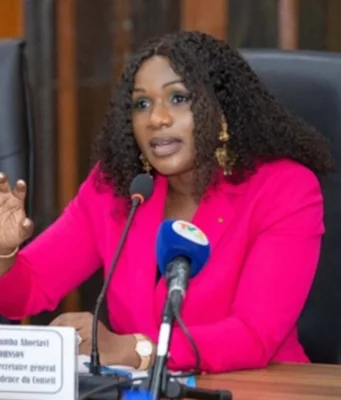 Togo / Consultations nationales sur la nouvelle feuille de route: Flagornerie et Gaspillage! Sandra Ablamba Johnson, Ministre, Secrétaire Générale de la Présidence de la République | Photo: DR