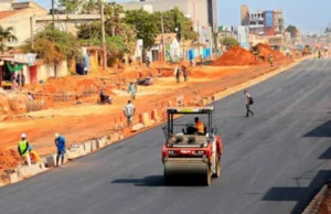 Oyez! Oyez! Le Togo célèbre 103 km de route bitumés en 2025!