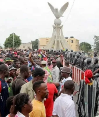 L’Arrêt de la CEDEAO et l’Appel à la Mobilisation Togolaise Manifestation populaire contre le régime Gnassingbé à Lomé, Togo, septembre 2017 | Photo / Archives: DR