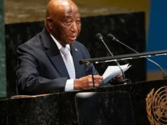Le Liberia accepte d’accueillir jusqu’à 1 200 migrants expulsés des États-Unis! Le président du Libéria, Joseph Boakai, prend la parole lors de la 80e session de l'Assemblée générale des Nations unies, au siège de l'ONU, le 22 septembre 2025 | Photo: AP