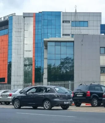 Togo / Encore un Scandale à l’OTR: Des cadres de la DGI en garde à vue à la DCPJ Le siège de l'Office Togolais des Recettes (OTR) situé près de la présidence de l'Université de Lomé, Togo | Photo: DR