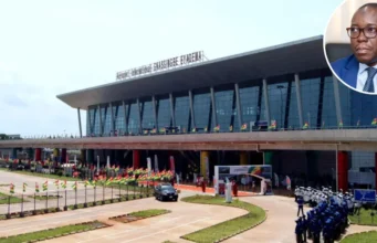 Togo / Incident Sanitaire à l’Aéroport de Lomé: L’Art de Cacher le Soleil avec la Main Aéroport de Lomé. En mortaise, le DG du SALT, le sieur Kanka-Malik Natchaba | Photos: DR; Infog: 27avril.com