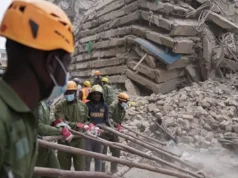 Kenya: Effondrement d’un immeuble à Nairobi, au moins 7 personnes portées disparues Les forces de sécurité et la protection civile interviennent après l'effondrement d'un immeuble à Nairobi, au Kenya, le 23 octobre 2026 | Photo: AP